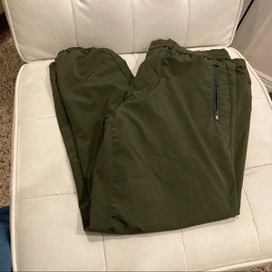 Zara Jogger Pants (Forrest Green, men’s medium)